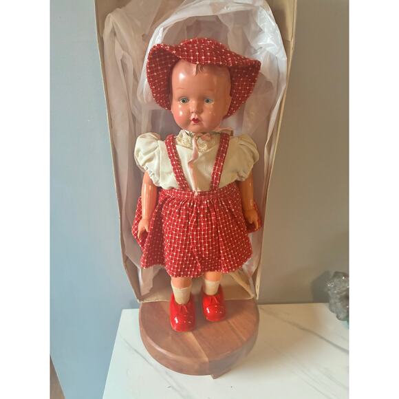 Vintage Curtis Wind-Up Doll in Original Box – Red Gingham Outfit Works Rare 50s - Picture 3 of 11